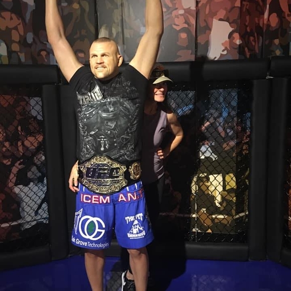 Meet your Posher, Tannis - Picture 1 of 1